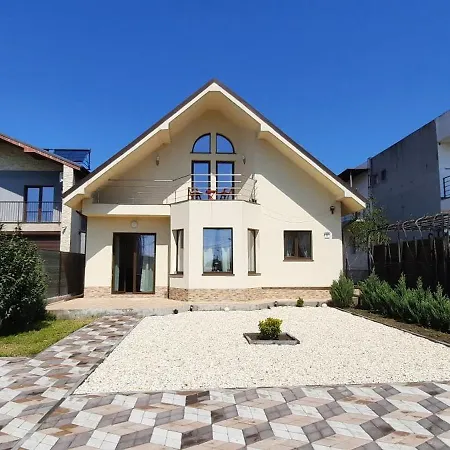 Villa Mona
